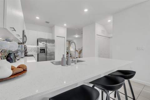 12613 NW 23rd Pl, Miami FL - photo 9 of 58