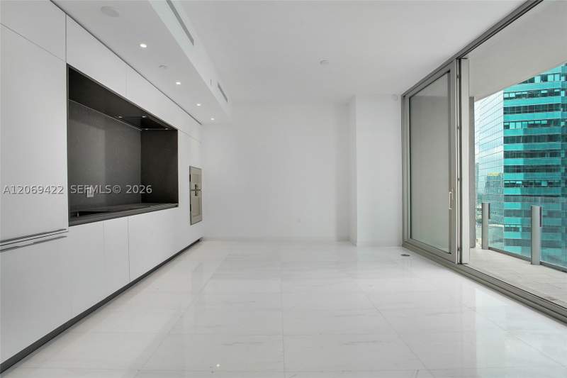 1 bedroom Condominium at 300 Biscayne Boulevard Way 3108, Dupont Plaza, Miami — photo 4