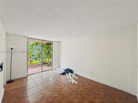 1801 S Treasure Dr 112, North Bay Village FL - photo 9 of 15