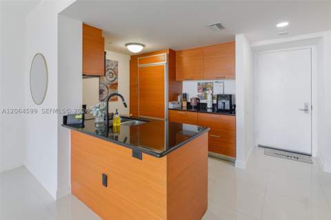 50 Biscayne Blvd 2505, Miami FL - photo 6 of 33