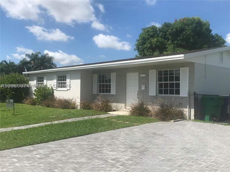 4 bedroom SingleFamilyResidence at 17940 NW 85th Ave, Palm Springs North Sec S, Hialeah — photo 2