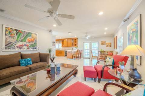 10210 SW 191st St, Cutler Bay FL - photo 10 of 71