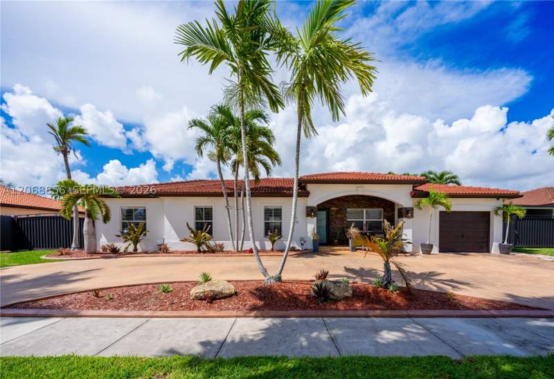 4 bedroom SingleFamilyResidence at 10210 SW 191st St, Rosewood Homes, Cutler Bay — photo 2