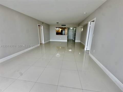 20515 E Country Club Dr 1749, Aventura FL - photo 6 of 23