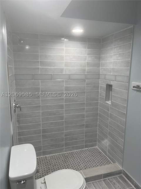819 NE 199th St 6-101, Miami FL - photo 7 of 11