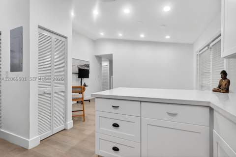 18847 NW 83rd Pl, Hialeah FL - photo 17 of 42