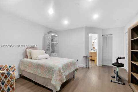 18847 NW 83rd Pl, Hialeah FL - photo 18 of 42