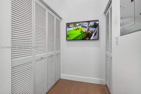 18847 NW 83rd Pl, Hialeah FL - photo 24 of 42