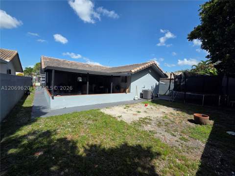 7825 W 4th Ln, Hialeah FL - photo 19 of 21
