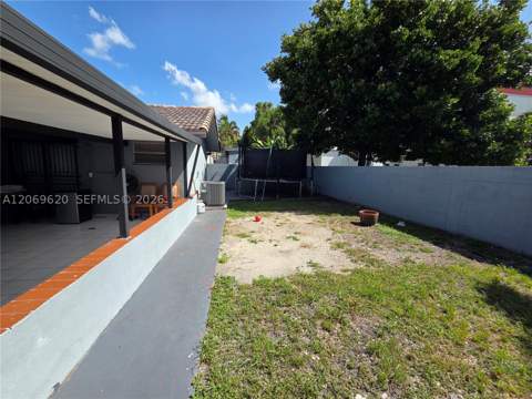 7825 W 4th Ln, Hialeah FL - photo 20 of 21