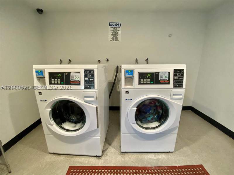 1 bedroom Condominium at 400 Kings Point Dr 316, Coastal Towers Condo, Sunny Isles Beach — photo 3