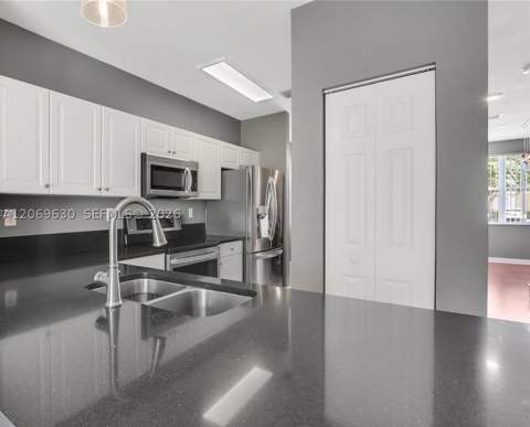 2928 SE 2nd St 3, Homestead FL - photo 11 of 24