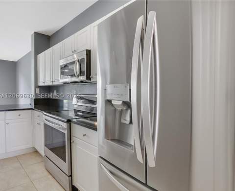 2928 SE 2nd St 3, Homestead FL - photo 12 of 24