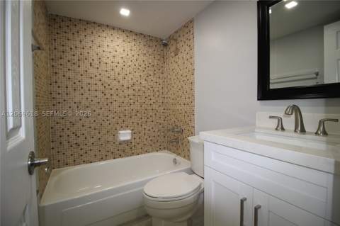 8701 SW 141st St K6, Palmetto Bay FL - photo 11 of 16