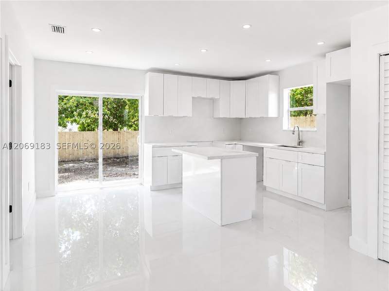 3 bedroom SingleFamilyResidence at 1780 NW 73rd St, Comm Liberty City, Miami — photo 5