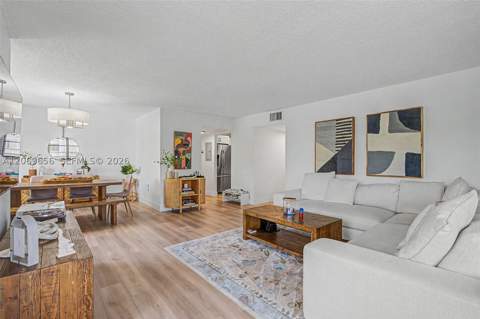 10852 N Kendall Dr 314, Miami FL - photo 22 of 29