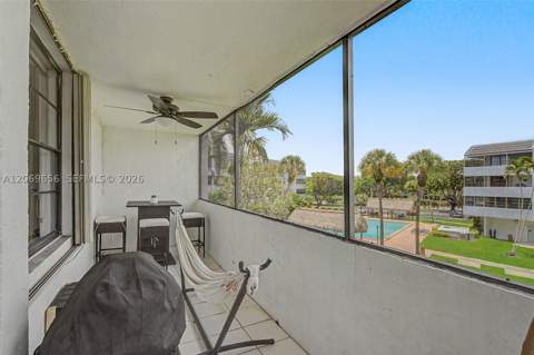 10852 N Kendall Dr 314, Miami FL - photo 24 of 29