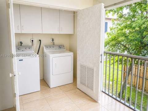 464 NE 210th Cir Ter 201-10A, Miami FL - photo 18 of 22