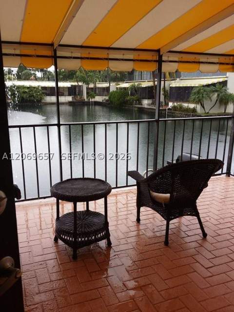6364 Milk Wagon Ln, Miami Lakes FL - photo 12 of 18
