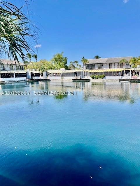 6364 Milk Wagon Ln, Miami Lakes FL - photo 14 of 18