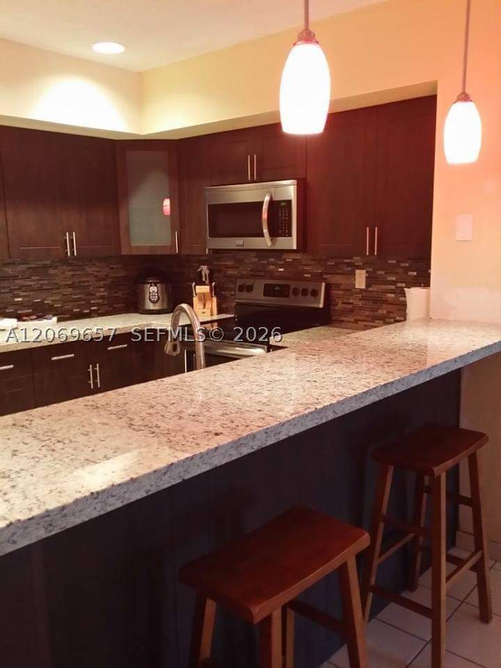 3 bedroom Townhouse at 6364 Milk Wagon Ln, Miami Lakes Windmill Gate, Miami Lakes — photo 5