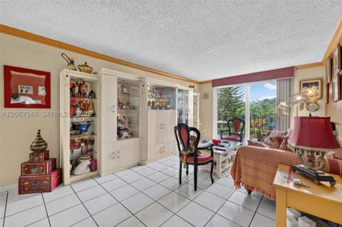 12500 NE 15th Ave 306, North Miami FL - photo 11 of 29
