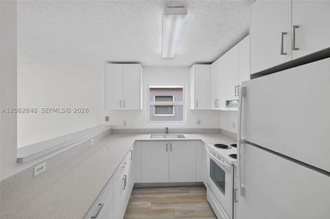 731 SW 10th St, Florida City FL - photo 8 of 30