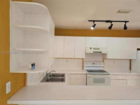 15416 SW 50th Ter, Miami FL - photo 11 of 30
