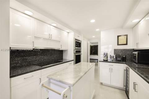 2 Grove Isle Dr B1109, Coconut Grove FL - photo 8 of 28