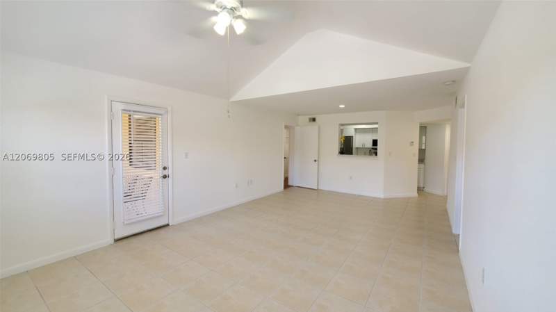 2 bedroom Condominium at 10500 SW 155th Ct 1022, Biscayne Beach Club Condo, Miami — photo 4
