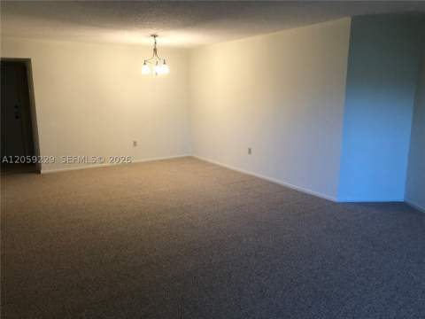 10852 N Kendall Dr 316, Miami FL - photo 12 of 20