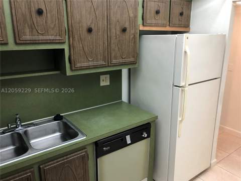 10852 N Kendall Dr 316, Miami FL - photo 16 of 20
