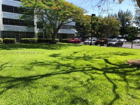 10852 N Kendall Dr 316, Miami FL - photo 7 of 20