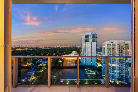 2678 Tigertail Ave 1806, Miami FL - photo 13 of 57