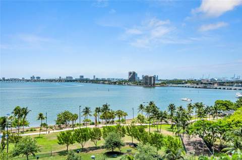 1800 N Bayshore Dr 809, Miami FL - photo 9 of 45
