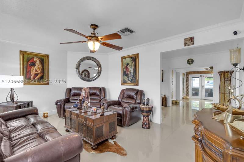 5 bedroom SingleFamilyResidence at 20514 NW 44th Pl, Carol City Gardens 2nd Ad, Miami Gardens — photo 5