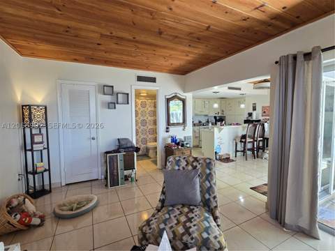 16330 Oak Walk, Miami Lakes FL - photo 10 of 36