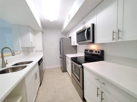 15591 SW 105th Ter 512, Miami FL - photo 9 of 35