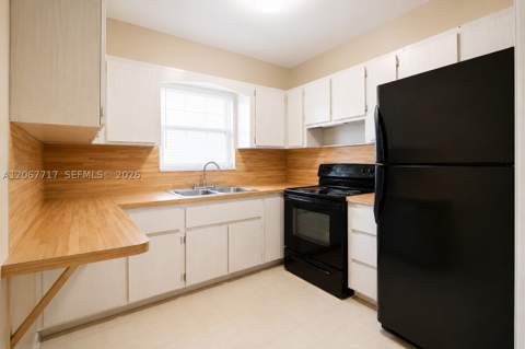 2347 SW 2nd St, Miami FL - photo 14 of 26