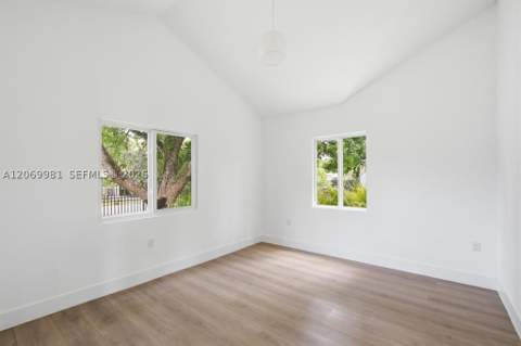 4122 NW 11th Pl, Miami FL - photo 16 of 34