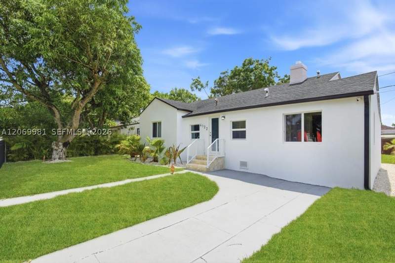 4 bedroom SingleFamilyResidence at 4122 NW 11th Pl, W Buena Vista Cen, Miami — photo 3