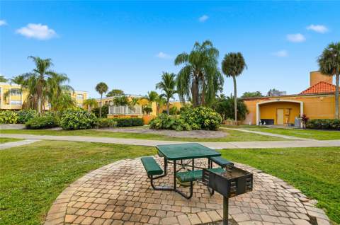 18101 NW 68th Ave B105, Hialeah FL - photo 16 of 16