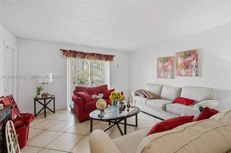 2 bedroom Condominium at 18101 NW 68th Ave B105, Venetian Gardens At Count, Hialeah — photo 3