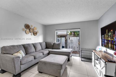 2421 W 52nd Pl 2-1, Hialeah FL - photo 8 of 27