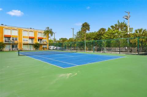 17901 NW 68th Ave R206, Hialeah FL - photo 17 of 21
