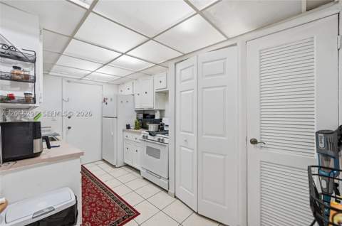 17901 NW 68th Ave R206, Hialeah FL - photo 6 of 21