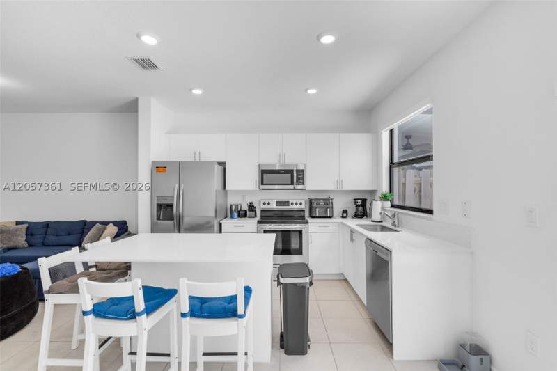 3 bedroom Townhouse at 12962 SW 232nd Ln, Kendall Assemblage South, Homestead — photo 4