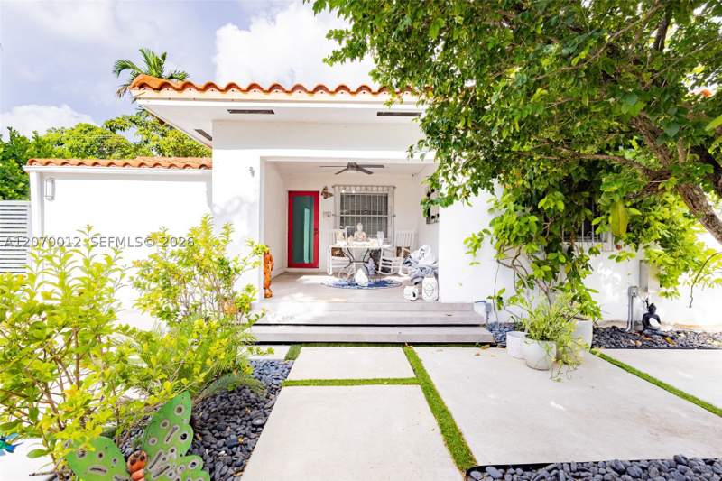 5 bedroom SingleFamilyResidence at 619 SW 39th Ave, Flagler Sec Addn To Coral, Miami — photo 2
