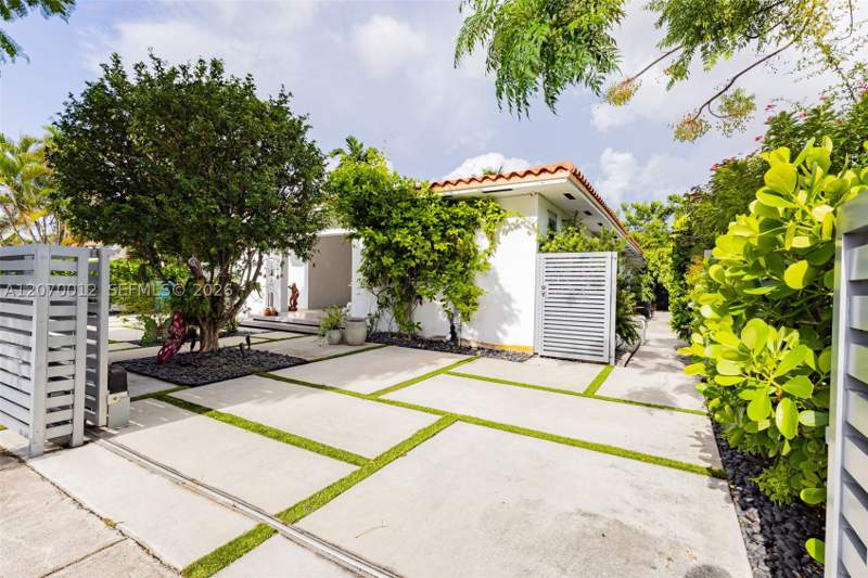 5 bedroom SingleFamilyResidence at 619 SW 39th Ave, Flagler Sec Addn To Coral, Miami — photo 3