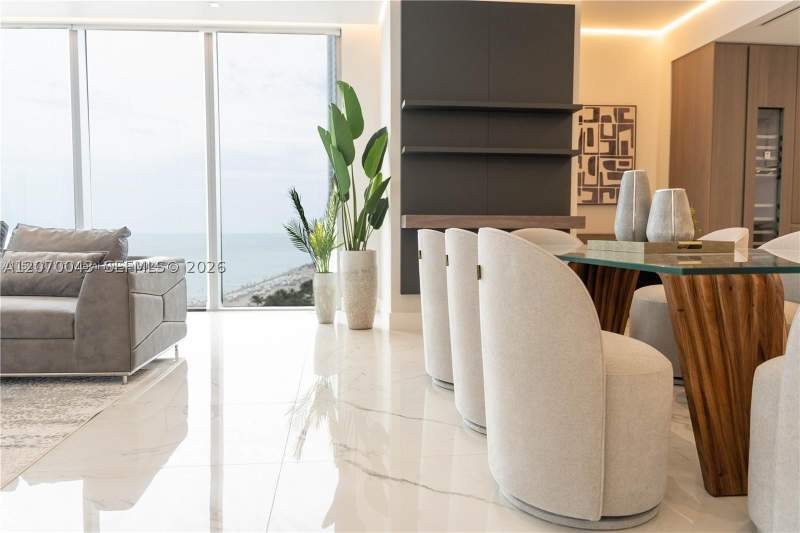 4 bedroom Condominium at 18501 Collins Ave 1104, Turnberry Ocean Club, Sunny Isles Beach — photo 4